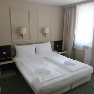 Attache L Contactless Check-in Hotel Vienna