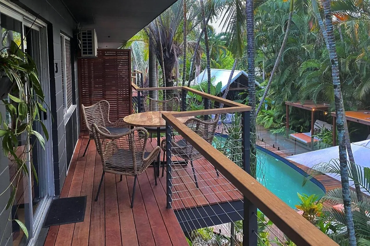 The Palms At Palm Cove Aparthotel